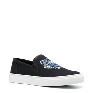 Tiger embroidered slip on sneakers
